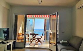 First Line Apartment With 3 Bedrooms And Seaviews